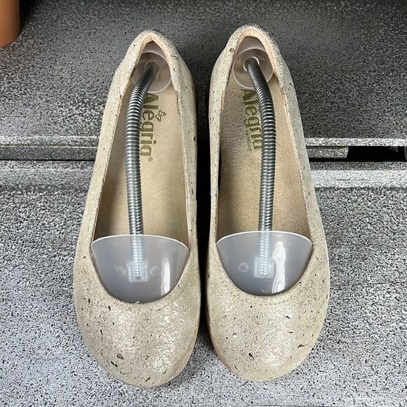 Alegria Petal Flats Size 6 Ivory Gold Flake Slip On Shoes Loafers Leather - Picture 6 of 8